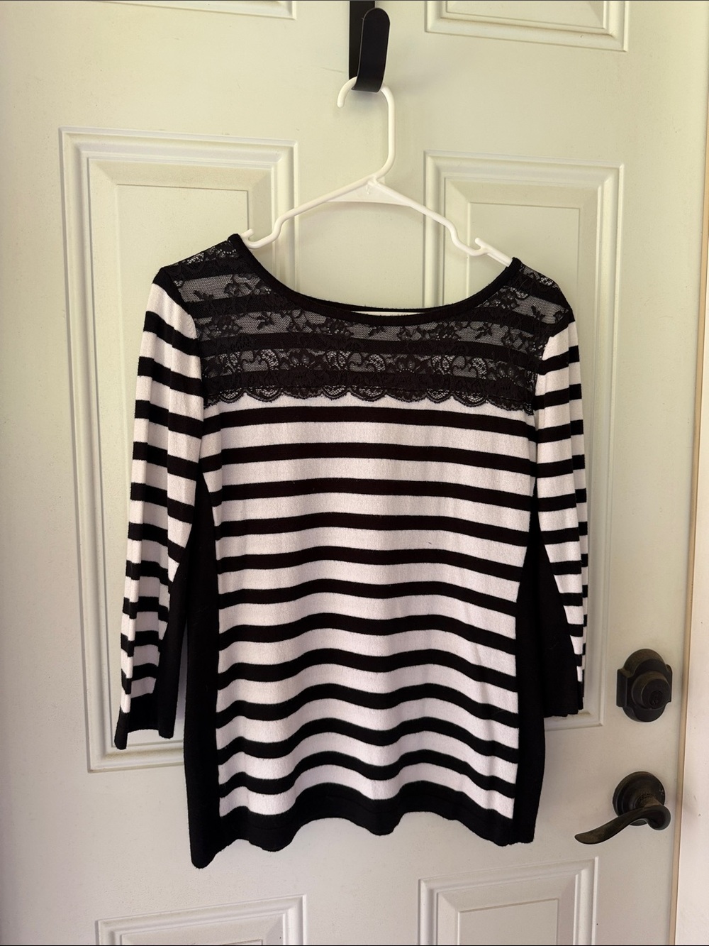Roz & Ali sweater